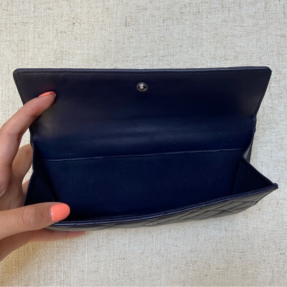 Chanel Navy Matelasse Bifold Snap Wallet - Picture 7 of 10